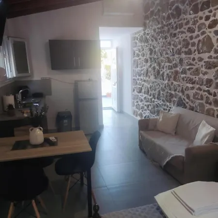 Markos House 2 *